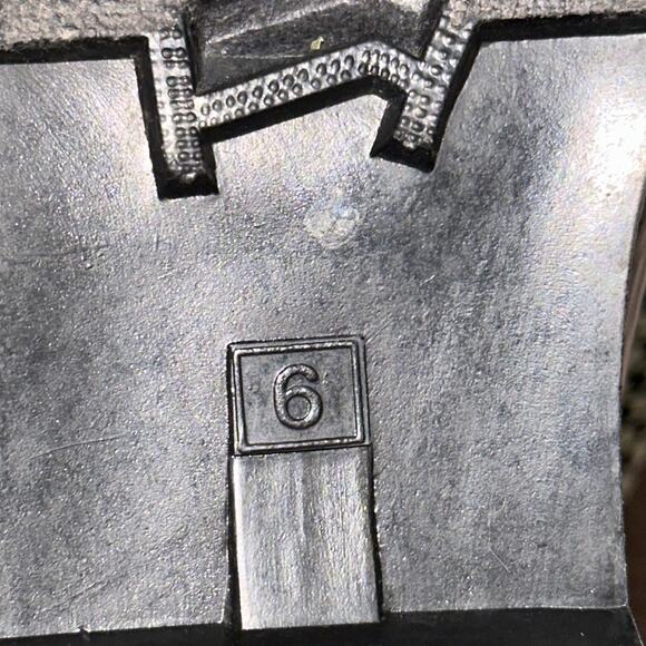 Women’s Austin Trading Co. Houndstooth Rain Boots Size 6 - Picture 6 of 9